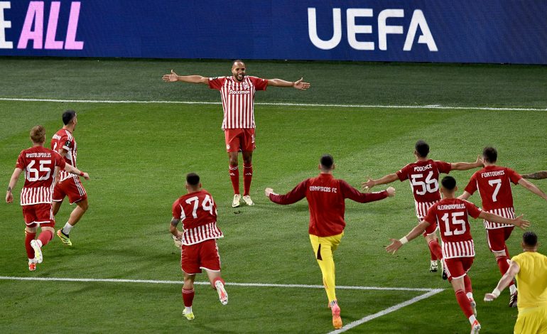 Olympiakos Piräus AC Florenz