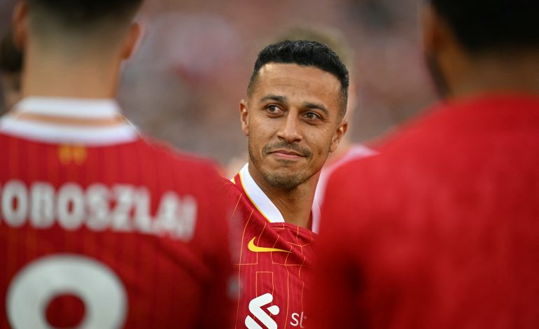 Thiago Alcantara im Liverpool Trikot