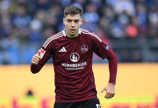 Stefanos Tzimas im Nürnberg Trikot